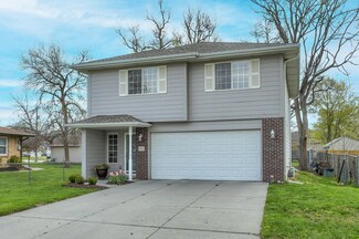 1511 S 10th St, Council Bluffs, IA 51501