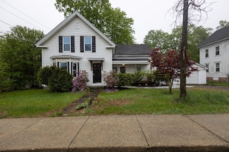 23 Highland St, Townsend, MA 01469