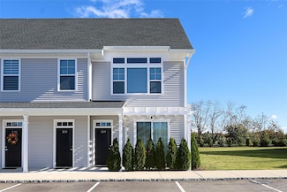 209 Breton Way, Glen Cove, NY 11542