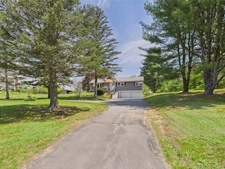 120 English Range Rd, Derry, NH 03038