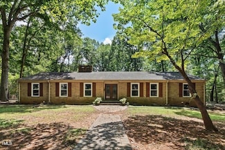 513 W Glendale St, Siler City, NC 27344