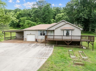 97 Whitefield Ln, Carthage, TN 37030
