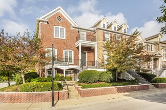 244 Manchester Dr, Zionsville, IN 46077