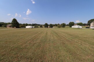 13 Walton Chapel Rd, Lafayette, TN 37083