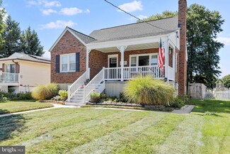 7215 River Drive Rd, Sparrows Point, MD 21219