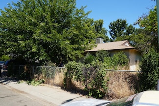 105 Kent St, Galt, CA 95632