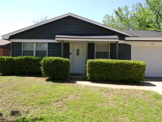 115 S Meadow Ln, Mustang, OK 73064