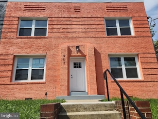 407 Mellon St SE Unit 2, Washington, DC 20032