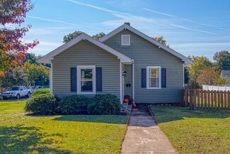 38 Crescent St, Lyman, SC 29365