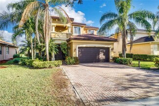 2048 Par Dr, Naples, FL 34120