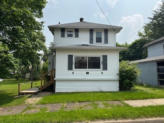 521 Mcclure Ave, Sharon, PA 16146
