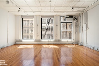 547 Broadway Unit 3, New York, NY 10012