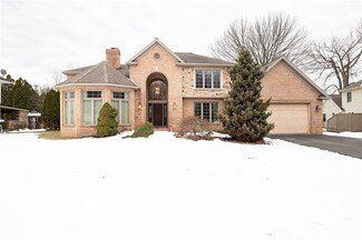 429 Bartell Ln, Webster, NY 14580