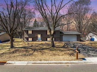 13041 Saratoga Ln N, Champlin, MN 55316