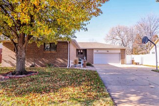 1907 Landon St, Hutchinson, KS 67502