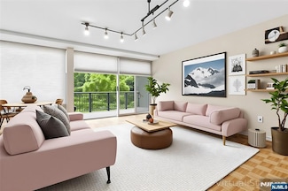 4 Horizon Rd Unit 416, Fort Lee, NJ 07024