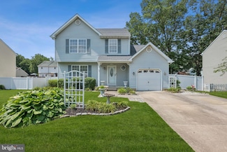 59 Country Club Rd, Pine Hill, NJ 08021