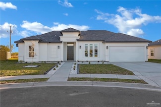 812 Spring Dr, Alton, TX 78573