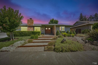 275 Mockingbird Cir, Santa Rosa, CA 95409