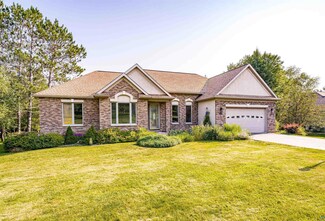 412 Marshall St, Duluth, MN 55803