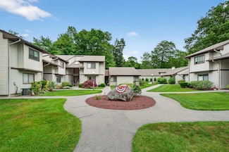 120 Columbia Ct Unit G, Yorktown Heights, NY 10598