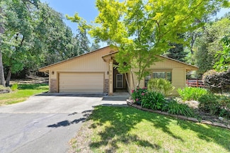9070 Tudsbury Rd, Loomis, CA 95650