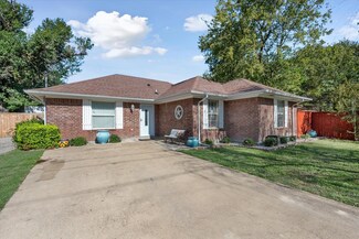 108 Havner St, Corsicana, TX 75110