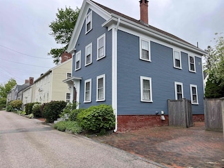 74 Gates St, Portsmouth, NH 03801