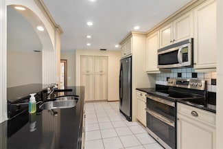 485 Dorchester St, Port Charlotte, FL 33954