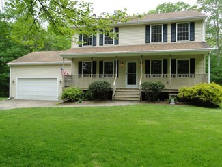 41 Howard Hill Rd, Foster, RI 02825