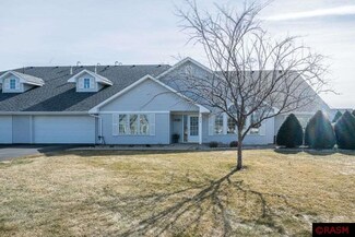 713 Grayhawk Cir, Mankato, MN 56001