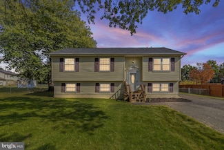 6727 Willowbrook Dr, Bealeton, VA 22712