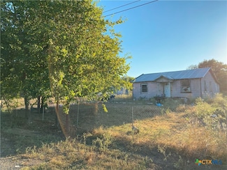 404 Whispering Oaks Loop, Killeen, TX 76549