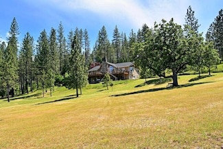 580 Ragsdale Rd, Trail, OR 97541