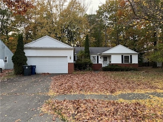 620 Edgerly Rd, Cleveland, OH 44121