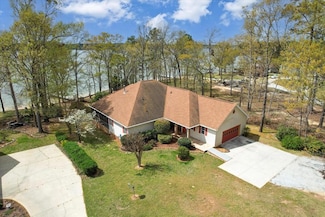 31 Summerset Bay Dr, Cross Hill, SC 29332