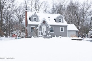 1913 Bentley Rd, Schenectady, NY 12309