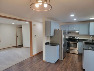 1085 Eastman St, Platteville, WI 53818