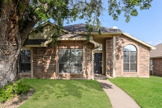 4368 Saugus Dr, Grand Prairie, TX 75052
