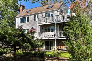 559 Pleasant Lake Ave, Harwich, MA 02645