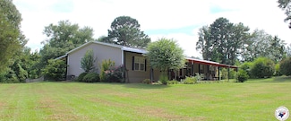 632 White Oak Rd, Maud, TX 75567