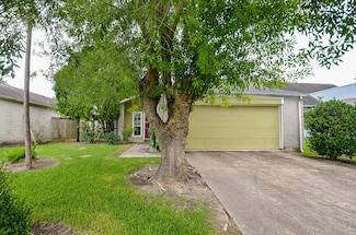 13807 Beech Hollow Ln, Houston, TX 77082