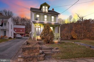 198 E Main St, Adamstown, PA 19501
