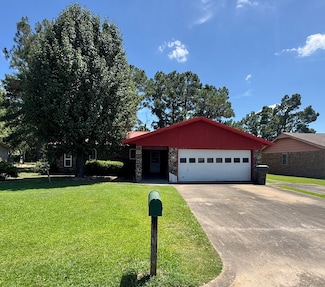 1400 Garfield St, Idabel, OK 74745
