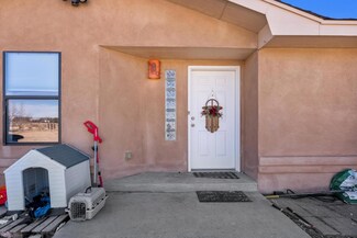 11 Private Dr, Alcalde, NM 87511