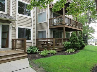 5310 Summit Dr, Somerset, PA 15501