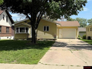 1020 1020 Garden N, New Ulm, MN 56073