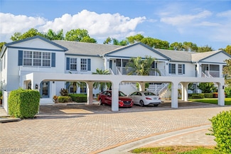 823 Tanbark Dr Unit 101, Naples, FL 34108