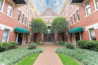 400 E Washington St, Greenville, SC 29601