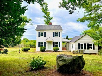 144 Falcon Crest Ln, Amherst, VA 24521